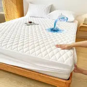 1pc Layered Waterproof Mattress Protector - Soft, Comfortable Bedding Cover for Ultimate Sleep Comfort