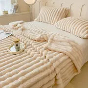 Luxurious Soft Faux Rabbit Fur Throw Blanket - Cozy & Warm for Couch, Bed, Office & Travel - Perfect All-Season Gift!