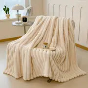 Luxurious Soft Faux Rabbit Fur Throw Blanket - Cozy & Warm for Couch, Bed, Office & Travel - Perfect All-Season Gift!